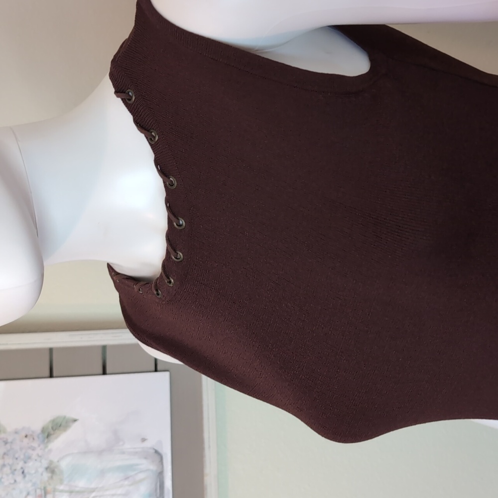 Joseph A. Brown Sleeveless Top Faux Leather Lacing Around Neck EUC SzM
